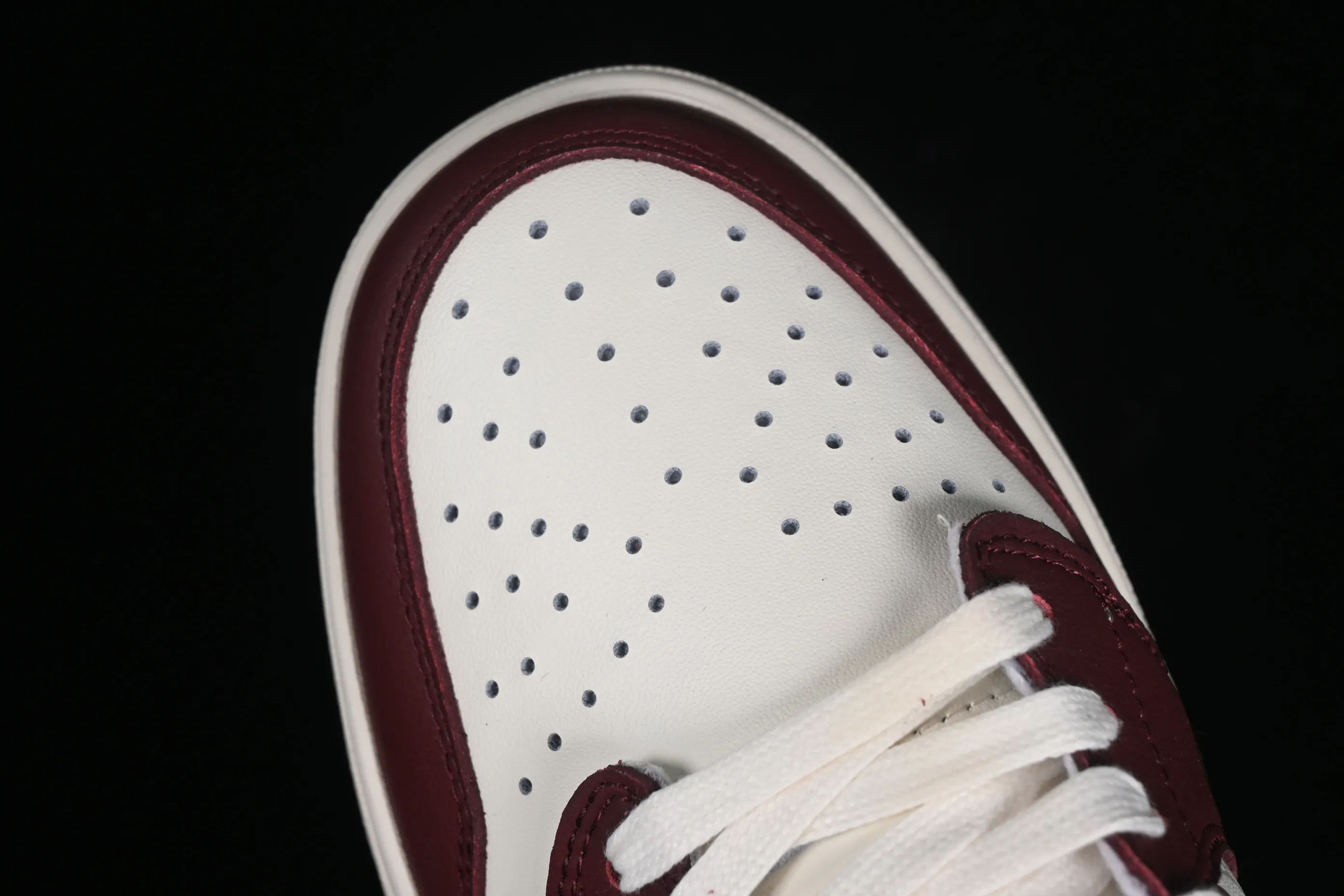 All categories Air Jordan Jordan series basketball shoes Air Jordan 1 Low Travis Scott x Fragment Design x Jordan Air Jordan 1 Low OG SP AJ1 Joe 1LV joint wine red print low-top cultural casual sneakers LX1988-400